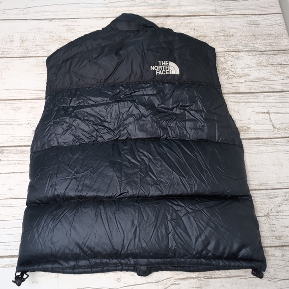 The North Face Womens Medium 1996 Retro Nuptse Vest with 700-fill - Picture 11 of 11